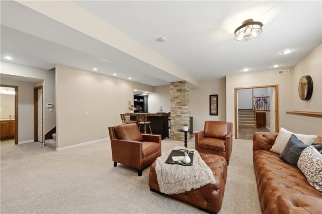 2905 SW Shrout Creek Drive, Blue Springs, MO 64015