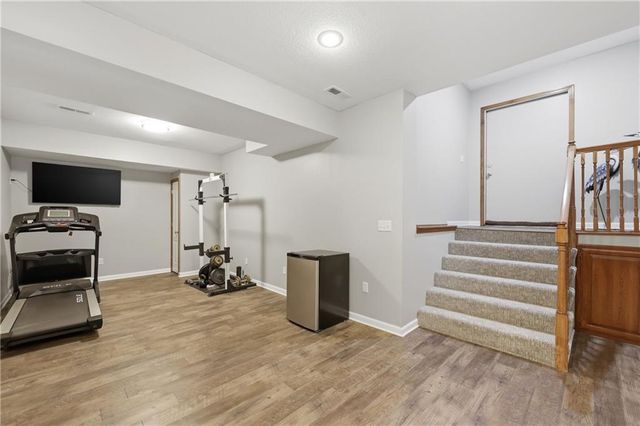 2905 SW Shrout Creek Drive, Blue Springs, MO 64015