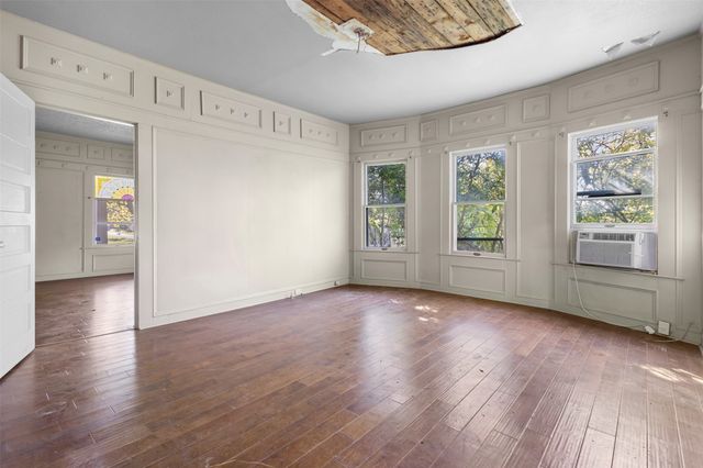 511 Highland Avenue, Waxahachie, TX 75165