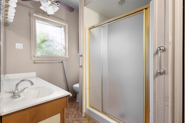 511 Highland Avenue, Waxahachie, TX 75165