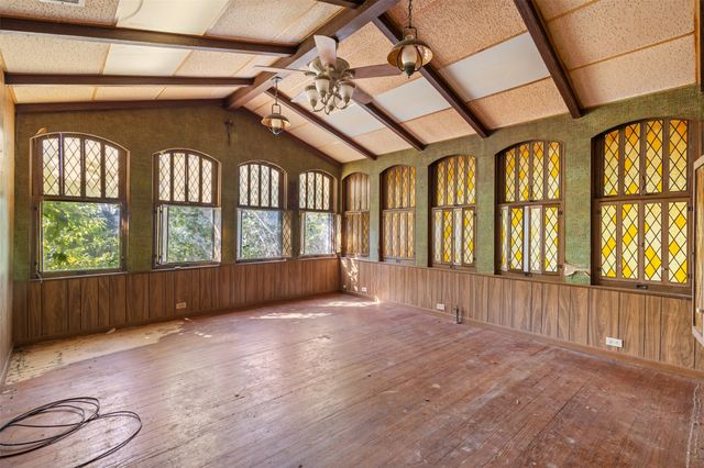 511 Highland Avenue, Waxahachie, TX 75165