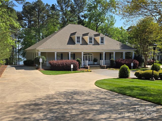 176 Mallard Drive, Badin Lake, NC 28127