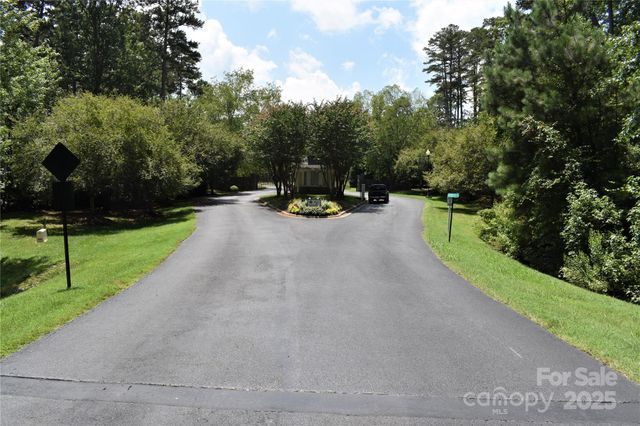 176 Mallard Drive, Badin Lake, NC 28127