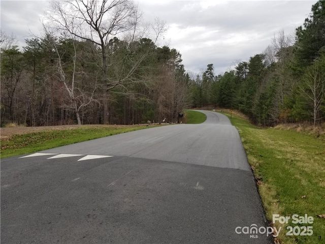 176 Mallard Drive, Badin Lake, NC 28127