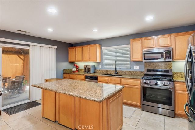 52988 Astrid, Lake Elsinore, CA 92532