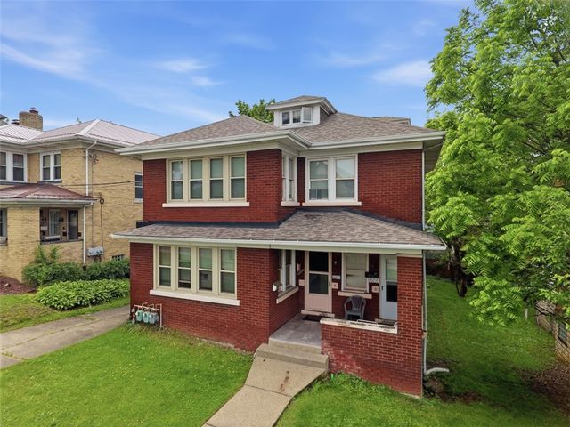 3011-3013 Pioneer Ave, Brookline, PA 15226