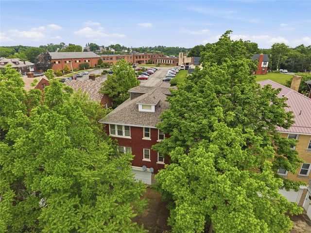 3011-3013 Pioneer Ave, Brookline, PA 15226