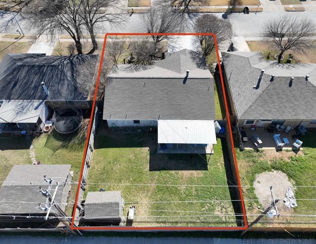 1324 N Creek Drive, Saginaw, TX 76179