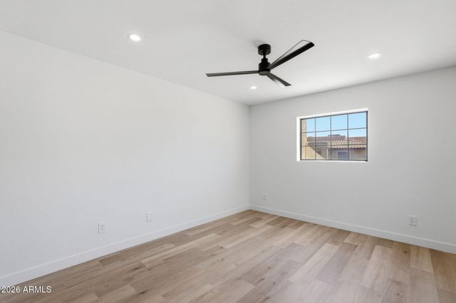 8344 N 21ST Drive I211, Phoenix, AZ 85021