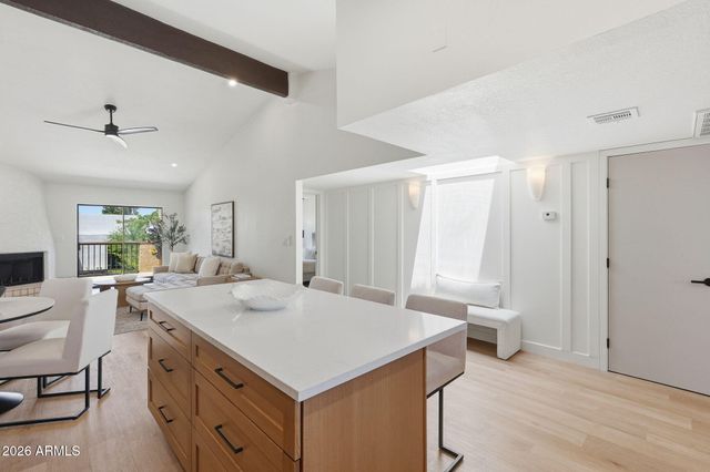 8344 N 21ST Drive I211, Phoenix, AZ 85021