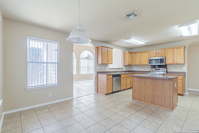 9518 Anderson Way, Converse, TX 78109