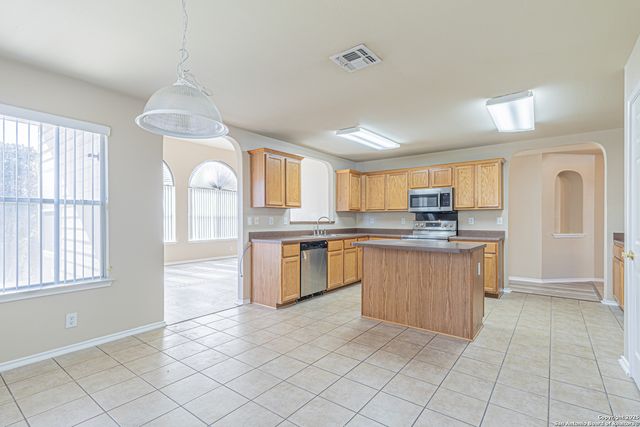 9518 Anderson Way, Converse, TX 78109