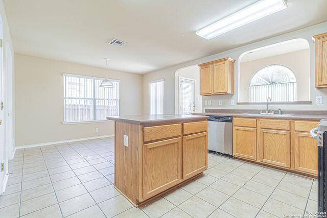 9518 Anderson Way, Converse, TX 78109