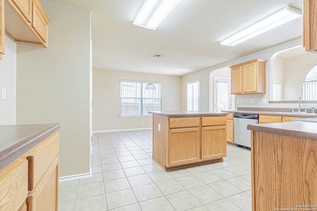 9518 Anderson Way, Converse, TX 78109