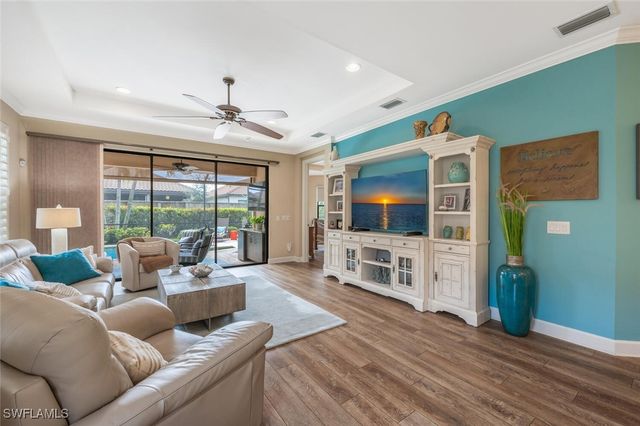 8332 Lucello TER N, Naples, FL 34114