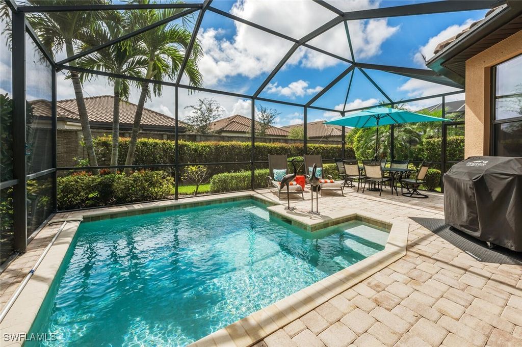 8332 Lucello TER N, Naples, FL 34114