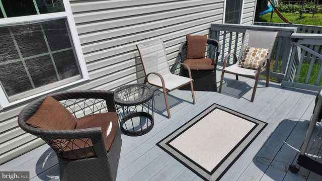 91 EISENTOWN DR, Lovettsville, VA 20180