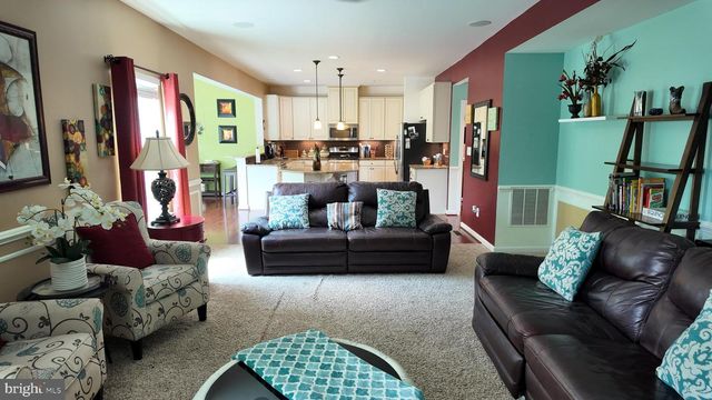 91 EISENTOWN DR, Lovettsville, VA 20180