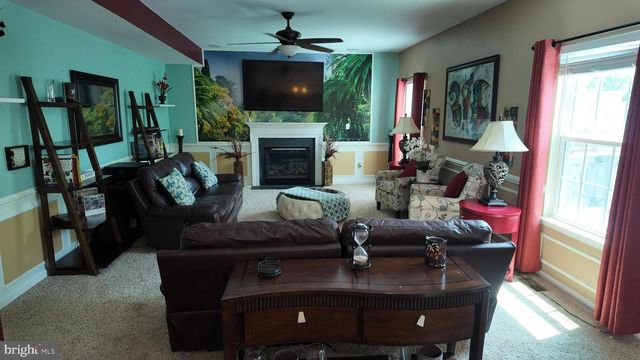 91 EISENTOWN DR, Lovettsville, VA 20180