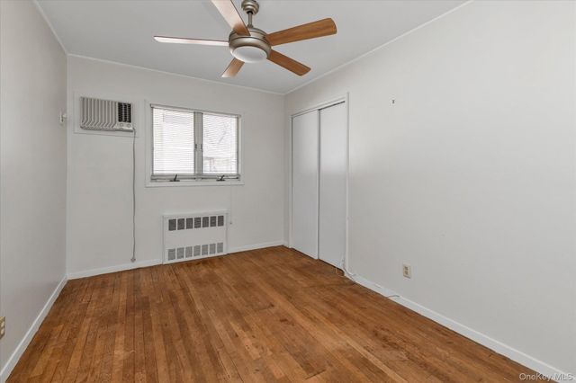 10 Sycamore Road, Glen Cove, NY 11542