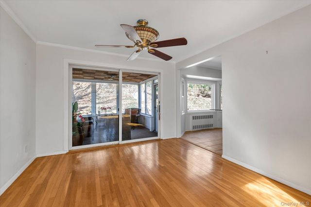 10 Sycamore Road, Glen Cove, NY 11542