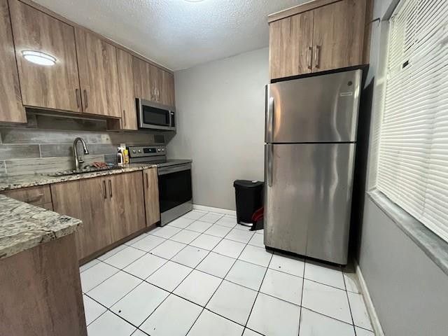 4040 NW 31st Terrace 5, Lauderdale Lakes, FL 33309