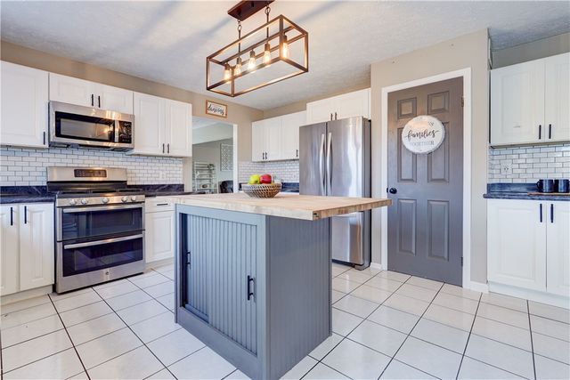 55 Cassandra Circle, Chili, NY 14428