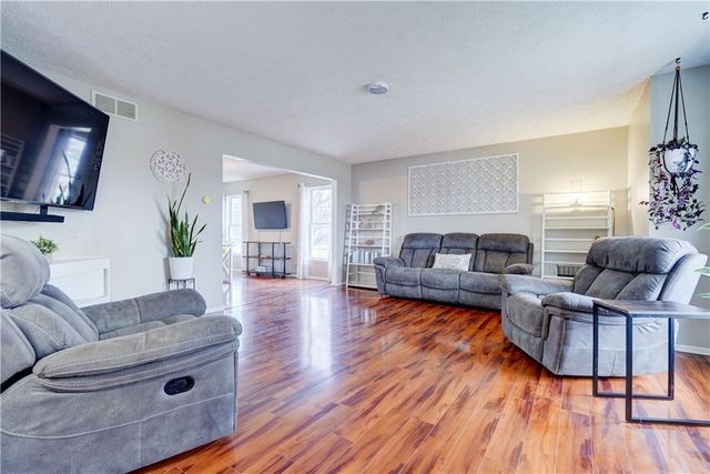 55 Cassandra Circle, Chili, NY 14428