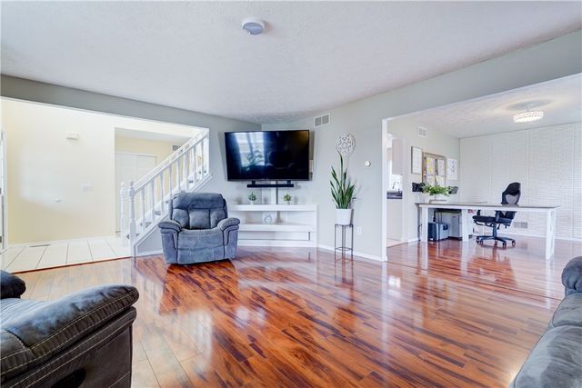 55 Cassandra Circle, Chili, NY 14428