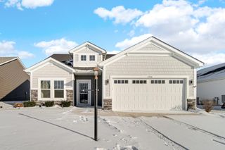 2406 Caspian Lane, Valparaiso, IN 46385