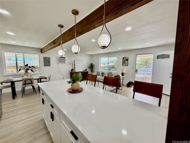 94-341 Honowai Street, Waipahu, HI 96797