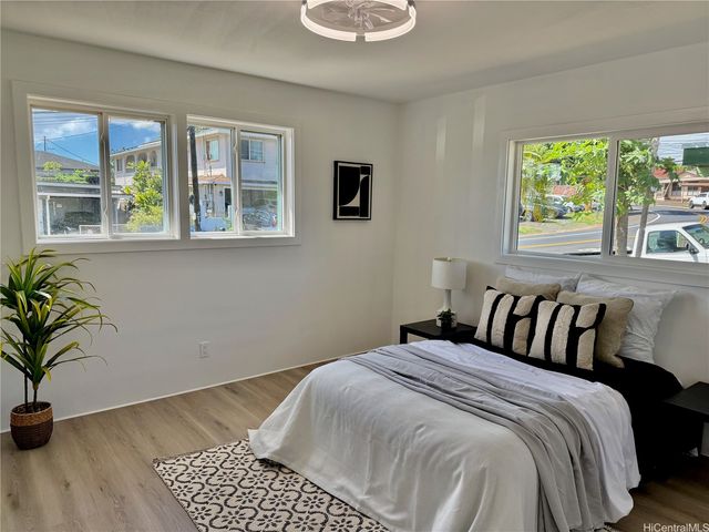 94-341 Honowai Street, Waipahu, HI 96797