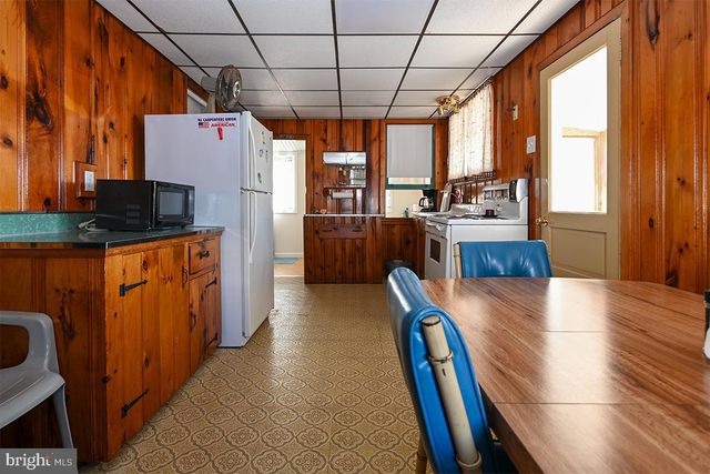 102 GARRISON AVE, Fortescue, NJ 08321