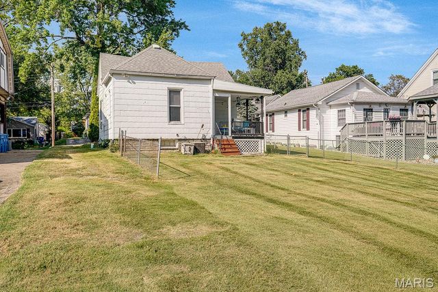 834 Douglas Street, Alton, IL 62002
