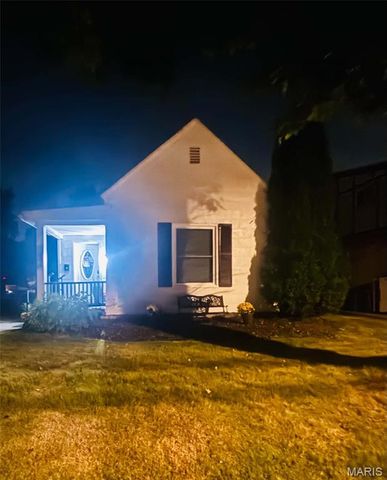 834 Douglas Street, Alton, IL 62002