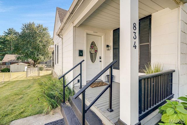 834 Douglas Street, Alton, IL 62002