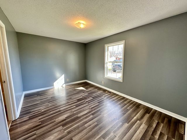 436 Sideline Dr, Oak Grove, KY 42262