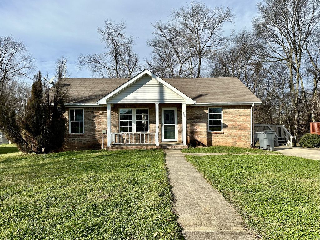 436 Sideline Dr, Oak Grove, KY 42262