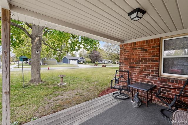 403 Pond Street, Pinckney, MI 48169