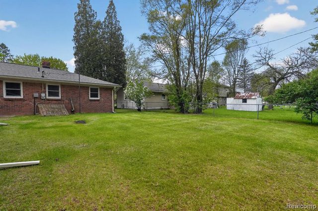 403 Pond Street, Pinckney, MI 48169