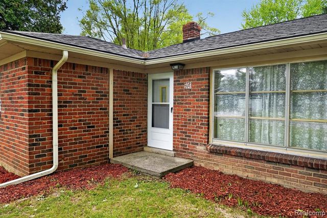 403 Pond Street, Pinckney, MI 48169