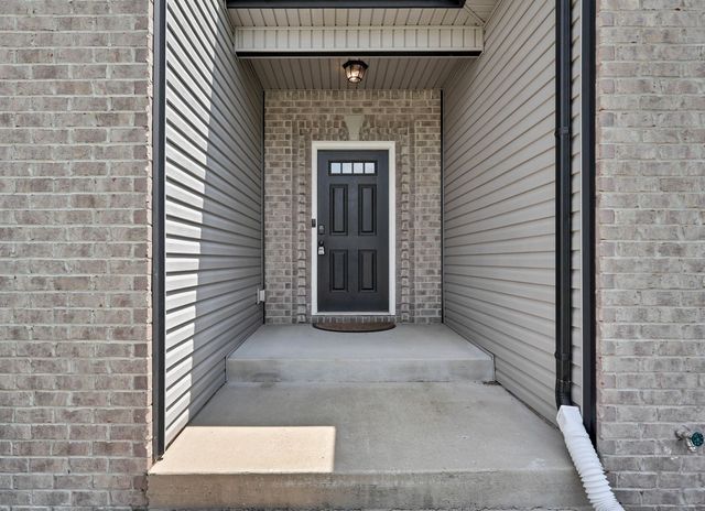 987 Promenade Dr, Adams, TN 37010
