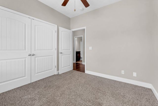 987 Promenade Dr, Adams, TN 37010