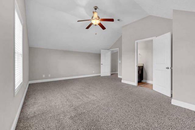 987 Promenade Dr, Adams, TN 37010