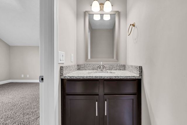 987 Promenade Dr, Adams, TN 37010