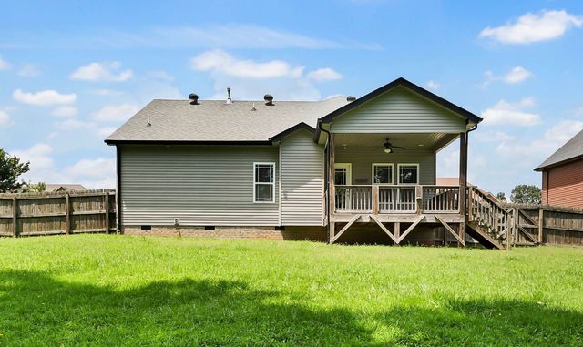 987 Promenade Dr, Adams, TN 37010
