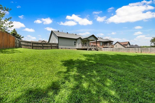 987 Promenade Dr, Adams, TN 37010