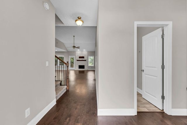 987 Promenade Dr, Adams, TN 37010