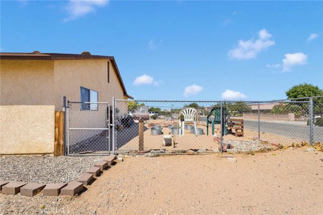 14609 Olivera Road, Victorville, CA 92392