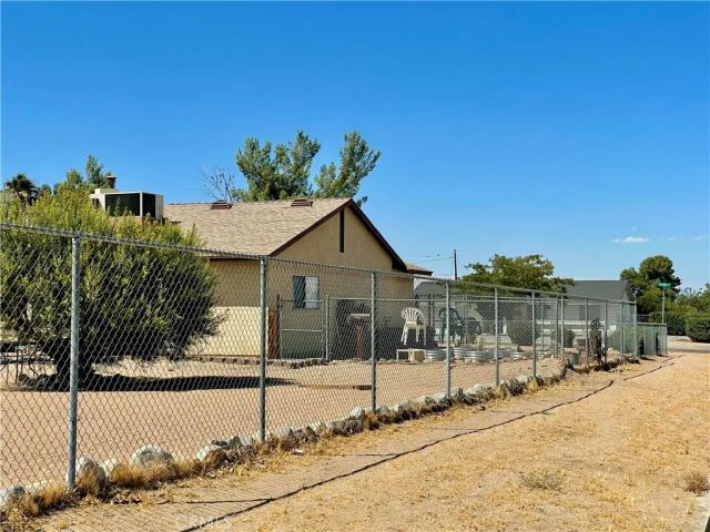 14609 Olivera Road, Victorville, CA 92392